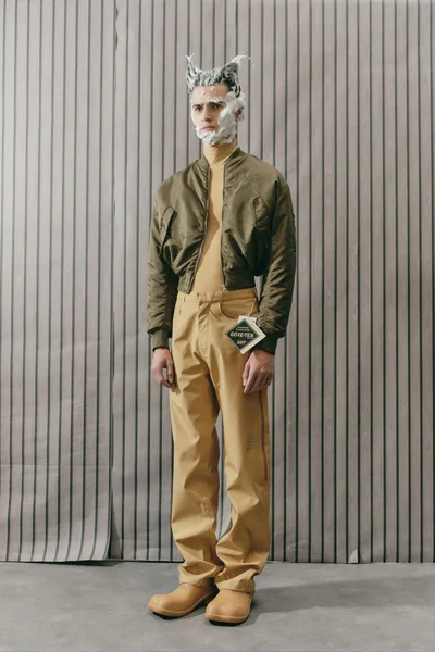 Look 5